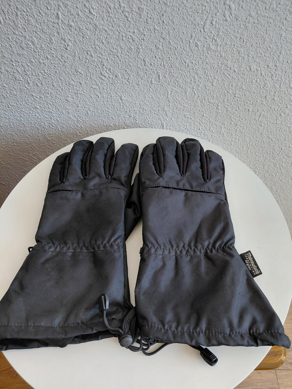 SOLD SOLD  Insukation 40 Gramm Black Full Gloves